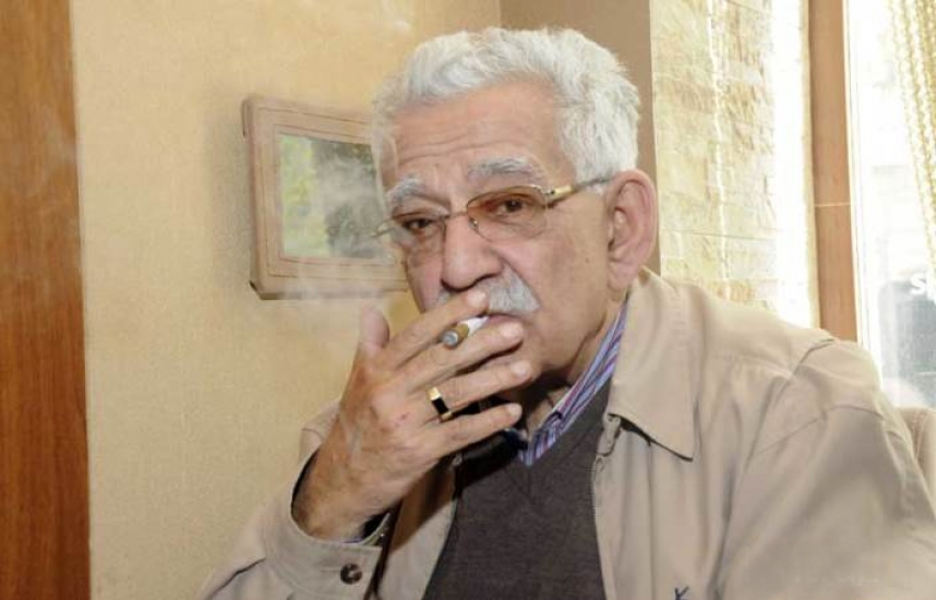 İçən günlərimi sayır   – Günün şeiri