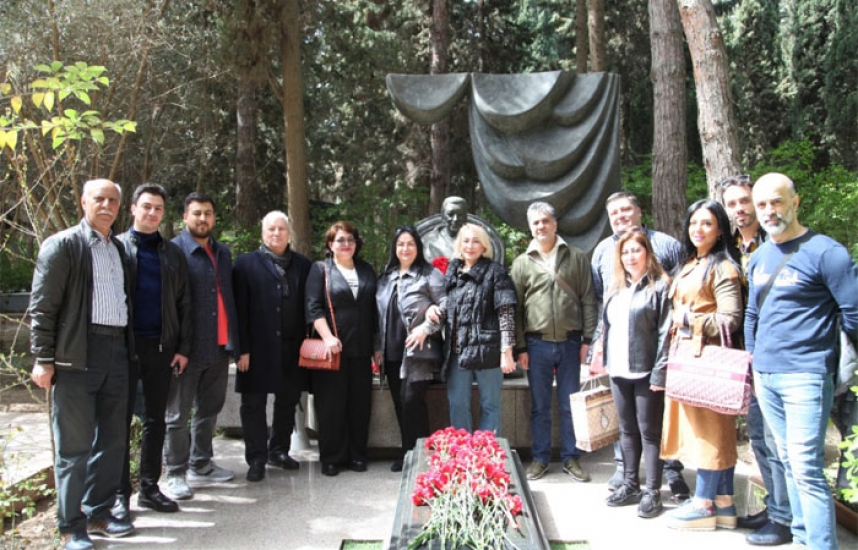 "Qaynana" və "Hicran" tamaşaları   yenidən səhnəyə qoyulacaq