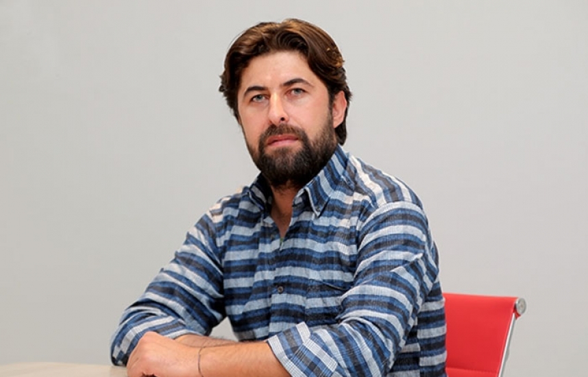 Sərdar Aminin hekayəsi:   Rəsul nəsə demək istəyir…
