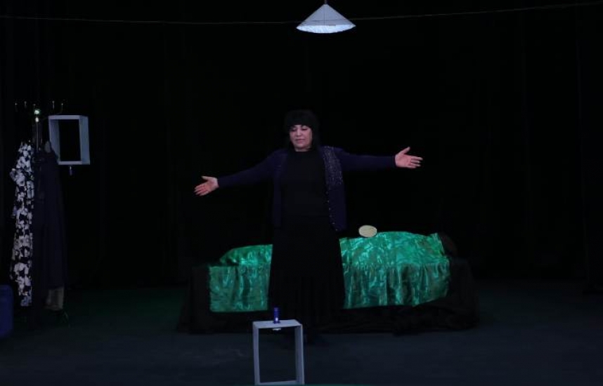 Cəmiyyətimizin qadın oyunları:  Bir çamadan arzu
