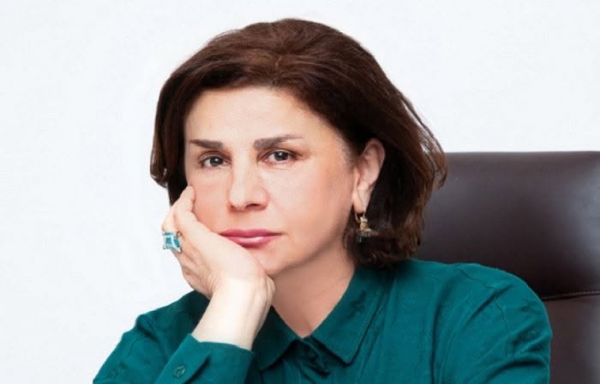 Ovudulmaz ağrılar aşiqi   - Afaq Məsud yazır...